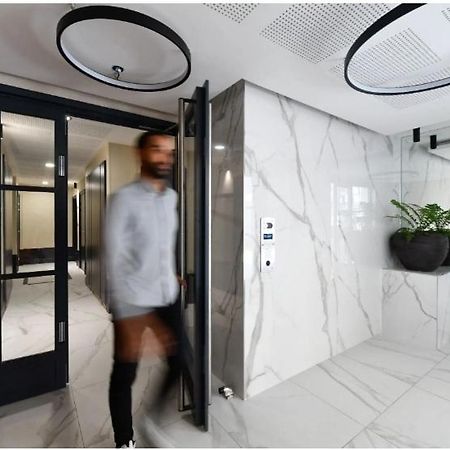 Studio Neuf Paris La Defense Metro 15 Rueil - Suresnes - Mont Valerien Dış mekan fotoğraf