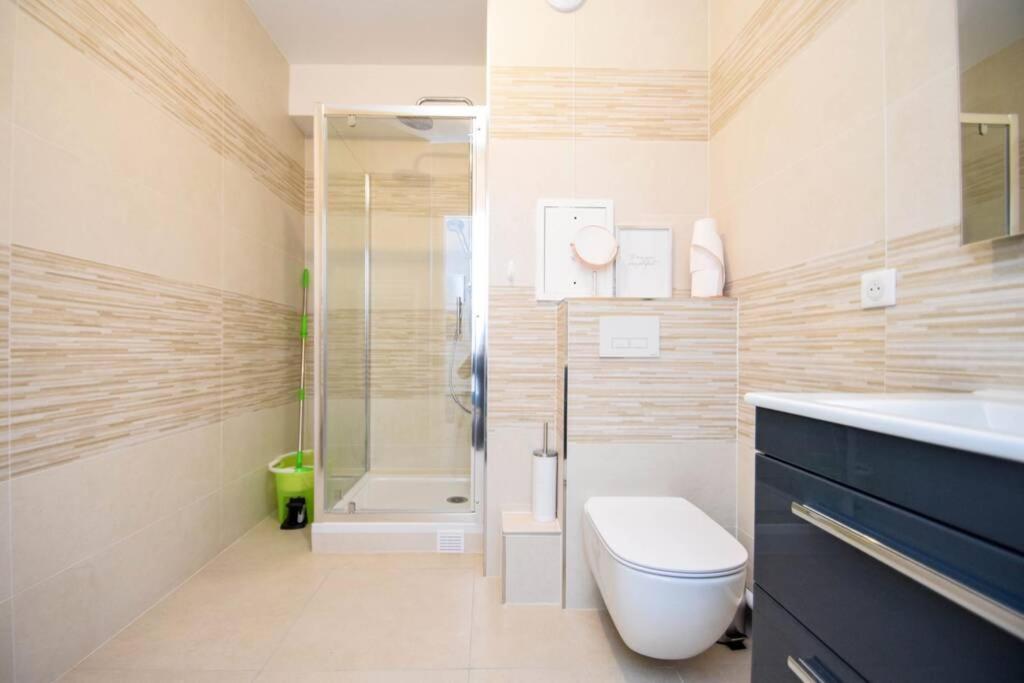 Studio Neuf Paris La Defense Metro 15 Rueil - Suresnes - Mont Valerien Dış mekan fotoğraf
