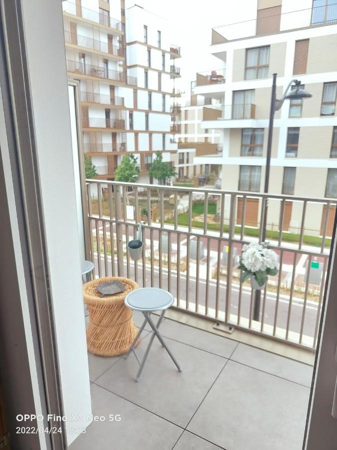 Studio Neuf Paris La Defense Metro 15 Rueil - Suresnes - Mont Valerien Dış mekan fotoğraf